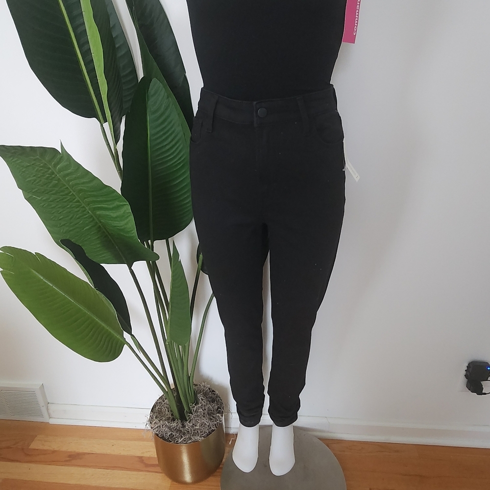 NWT OLD NAVY Rockstar Skinny 24/7 Black Soft Jegging TALL